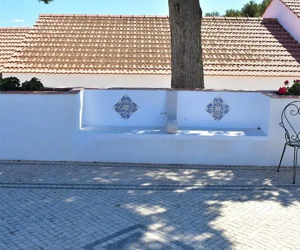 Quinta Da Marmela Alojamento de Acomodação e Pequeno-almoço Torres Novas